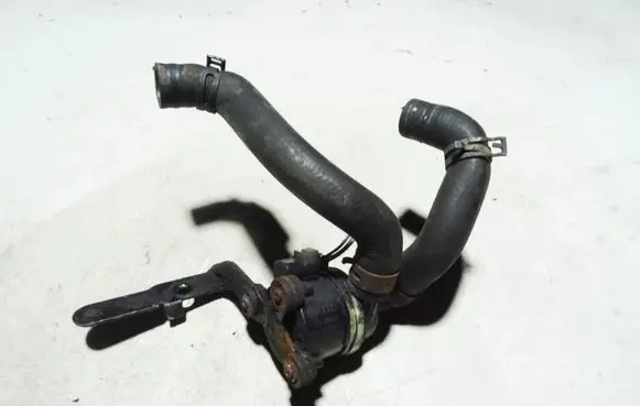 Volkswagen PASSAT B7 Electric auxiliary coolant/water pump 5N0965561A