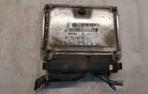 Seat Leon (1M) Engine control unit/module 038906012HD 0281011312 1039S02423