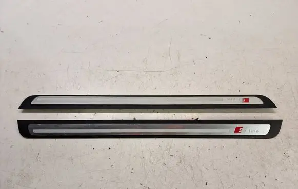 Audi A5 8T 8F Front sill trim cover 8T0853374 8T0853373
