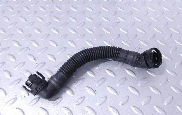 Volkswagen PASSAT B7 USA Breather/breather pipe/hose 03L103493AH