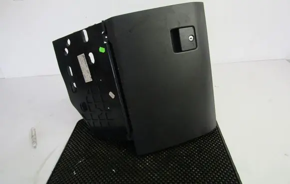 Opel Vectra C Glove box 