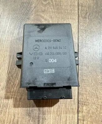 Mercedes-Benz E W211 Air suspension control unit module (rear) A2115450432 410213006001
