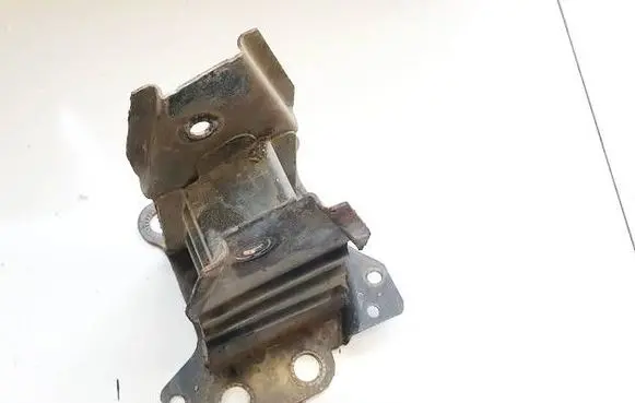 Audi A3 S3 8P Front bumper mounting bracket 
