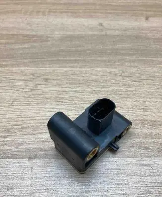 BMW X3 E83 Airbag deployment crash/impact sensor 6911003 0285003900
