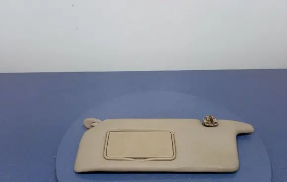 Sun visor