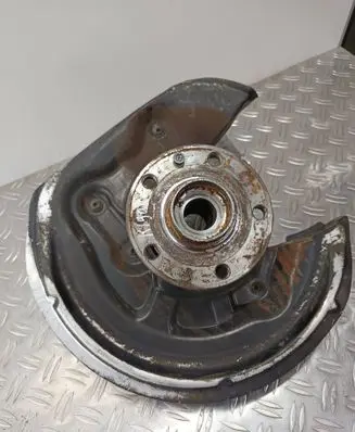 Volkswagen Tiguan Rear wheel hub 3C0505435