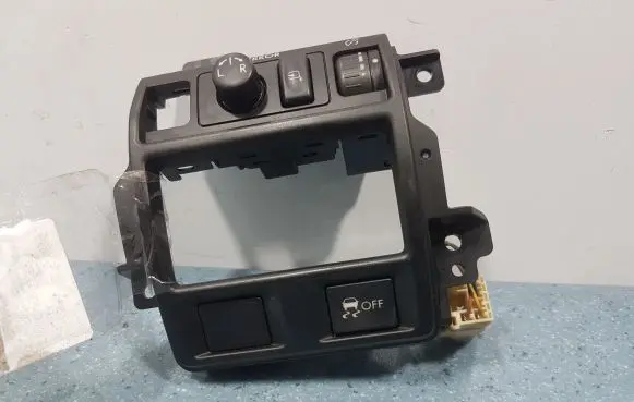 Subaru Outback Mirror heating switch 83061AJ000