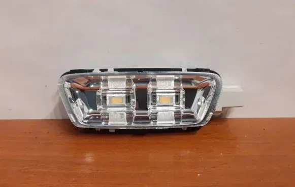 Mercedes-Benz GLC X253 C253 Front seat light A0009064401 9121