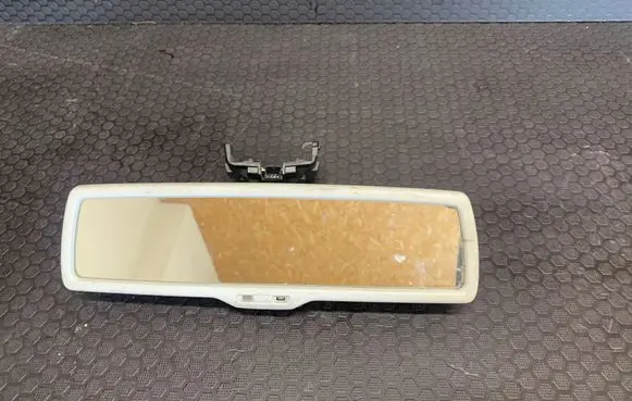 Volkswagen PASSAT B6 Rear view mirror (interior) E11015625