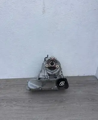 BMW 3 F30 F35 F31 Gearbox transfer box case 8643150 ATC35L 8643153