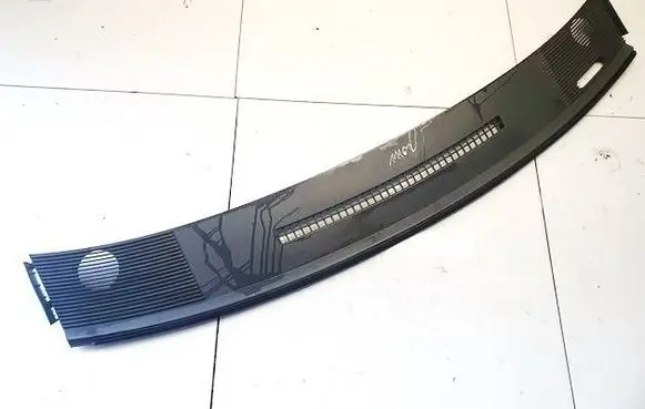 Dodge Caliber Wiper trim L0049225AD