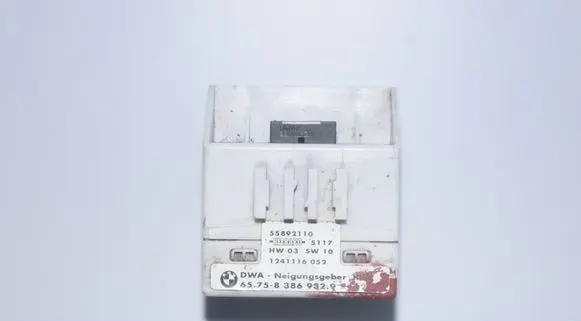 BMW 5 E39 Yaw turn rate sensor 8386932
