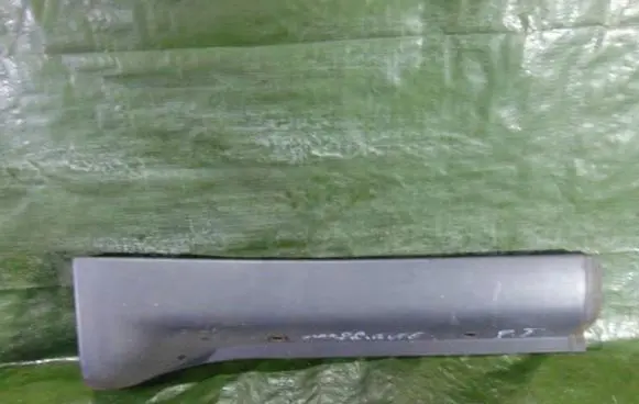 Mazda Tribute Side skirt rear trim 