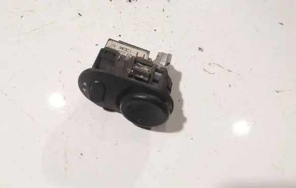 Opel Zafira A Wing mirror switch 09226861