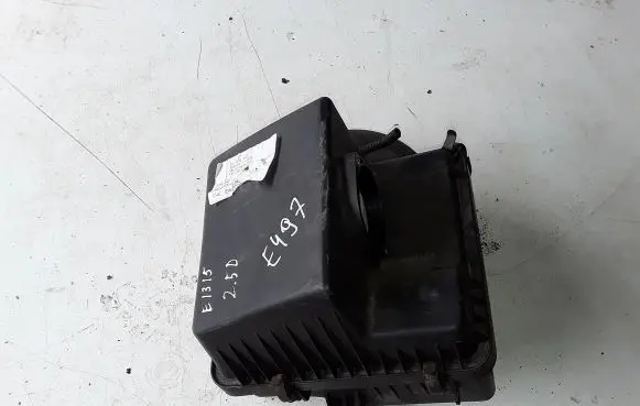 KIA Sorento Air filter box 281103E700