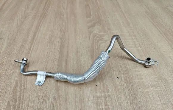 BMW 5 G30 G31 G38 Turbo turbocharger oiling pipe/hose 8629969