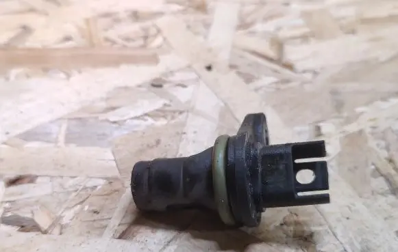 BMW 7 F01 F02 F03 F04 Camshaft position sensor 752501405