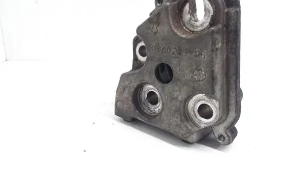 Peugeot 407 Engine mounting bracket 9645030780