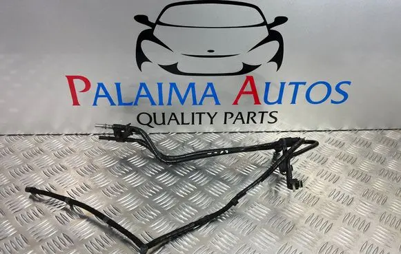 KIA Carens III Fuel injector supply line/pipe 
