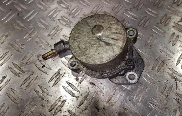 Peugeot 406 Vacuum pump 9631971580