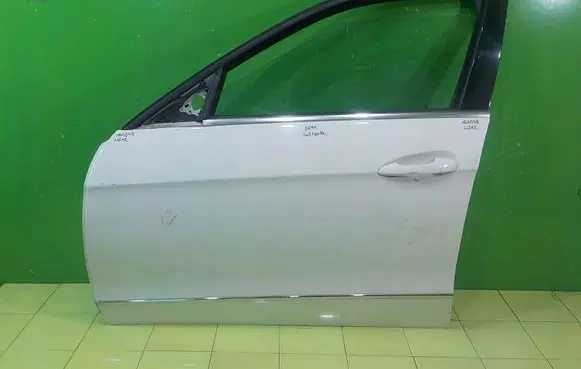Mercedes-Benz E W212 Front door PRZOD LEWE