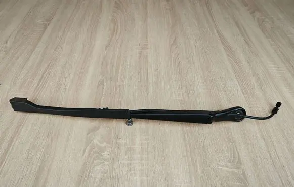 BMW 4 G22 G23 G24 G26 Windshield/front glass wiper blade 9448920
