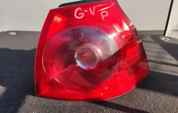 Volkswagen Golf V Rear/tail lights