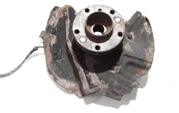 BMW X5 E53 Front wheel hub