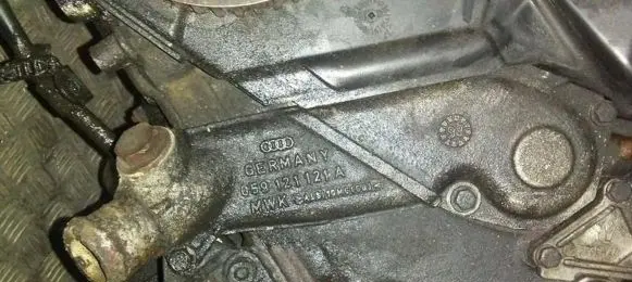 Audi A4 S4 B5 8D Engine coolant pipe/hose 059121121A