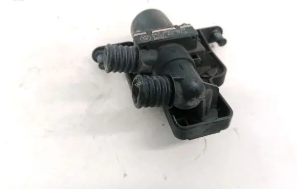 BMW 5 E60 E61 Coolant heater control valve 6411692022602 64116920226-02