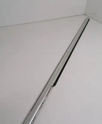 Volkswagen PASSAT CC Front door glass trim molding 3C8837476H