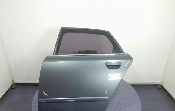 Rear door