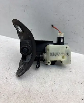 Mercedes-Benz CLS C219 Fuel tank cap lock 806608 A2518200197 SB879609001