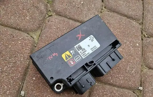 Opel Insignia B Airbag control unit/module 13536755