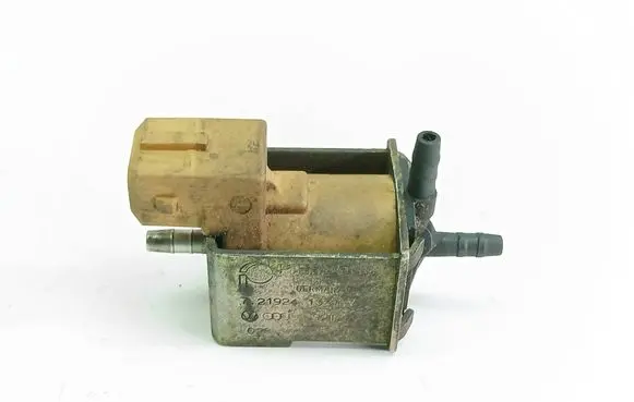 Audi 80 90 S2 B4 Turbo solenoid valve 72192413 028906283B