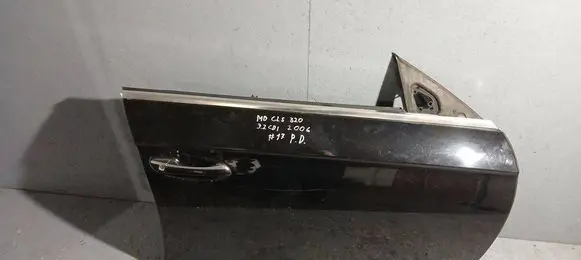 Mercedes-Benz CLS C219 Front door