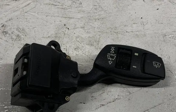 BMW 5 E60 E61 Wiper control stalk 6924106