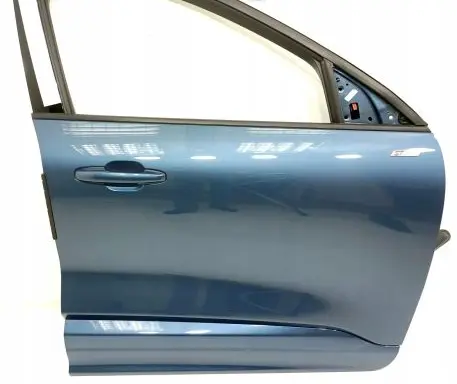 Ford Kuga III Front door