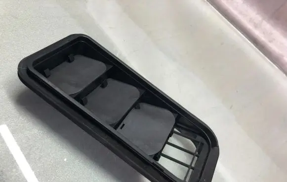 Volkswagen Taigo Quarter panel pressure vent 7n0819465e