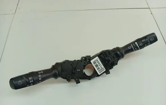 KIA Sorento Wiper turn signal indicator stalk/switch 202008910