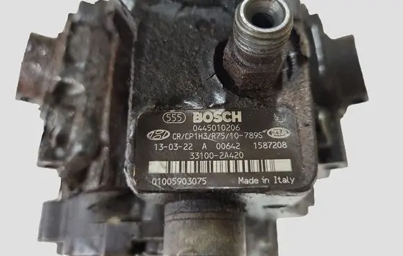 Hyundai Tucson LM Fuel injection high pressure pump 0445010206 331002A420