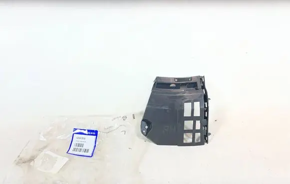 Volvo XC40 Front bumper mounting bracket 31455243