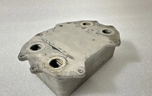 Audi RS5 Engine oil radiator 06M117015M