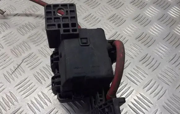 Renault Megane III Fuse box cover 