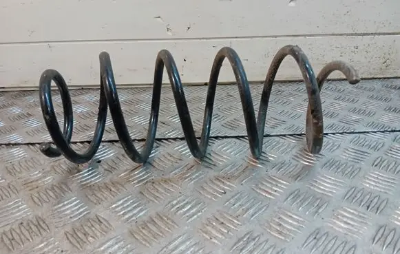 Opel Astra H Front coil spring