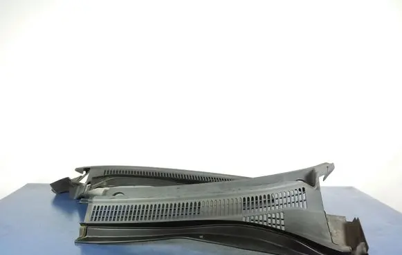 Suzuki Swift I Wiper trim 72341-62J0