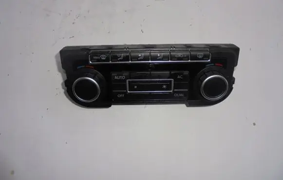 Volkswagen Golf VI Climate control unit 5K0907044BS
