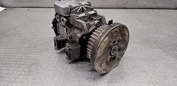 Audi A6 S6 C5 4B Fuel injection high pressure pump 0986444086