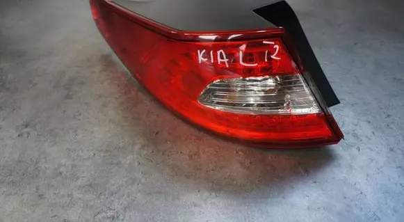 Rear/tail lights