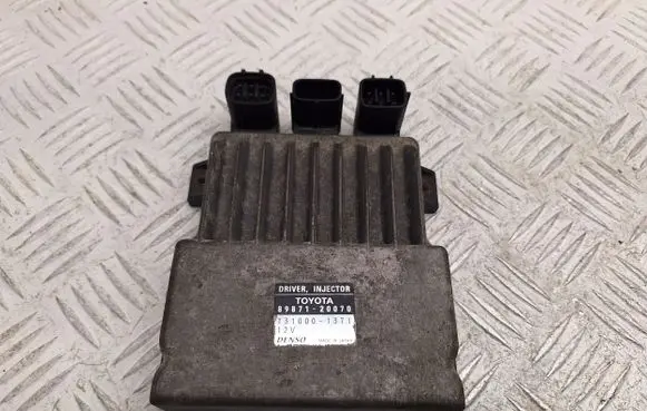 Toyota Avensis T250 Fuel injection control unit/module 8987120070 1310001371